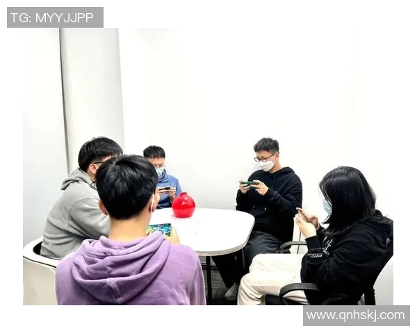 激烈角逐泳池赛场精彩纷呈 游泳比赛直播带你领略巅峰对决