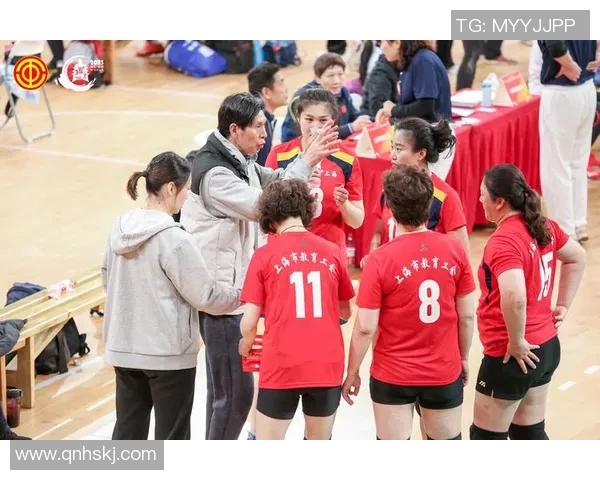 上海排球队技术揭秘：从训练到比赛的全景探索与分析